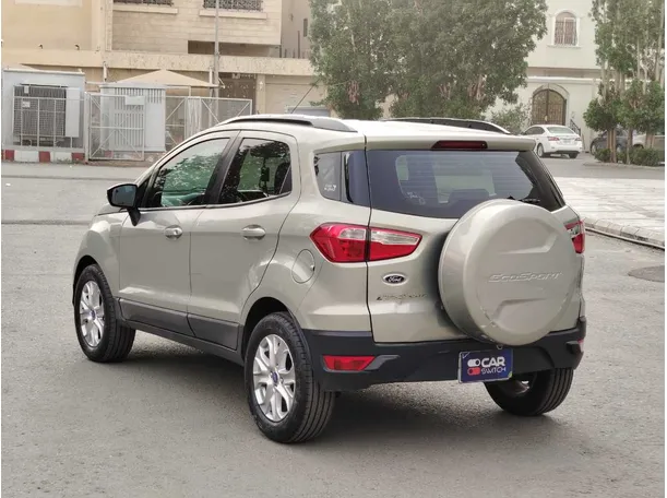 Car image 7