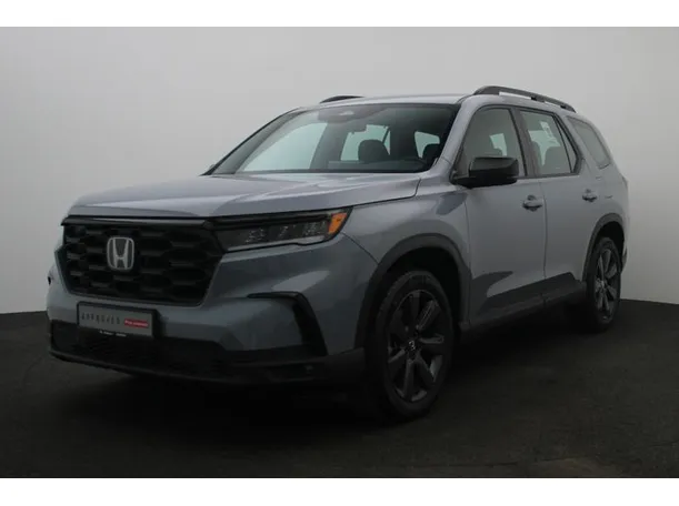 2025 Honda Pilot in Abu Dhabi