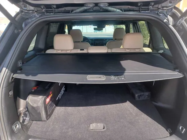 Car image 20