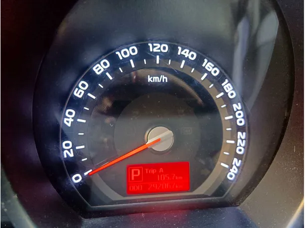 Car image 25