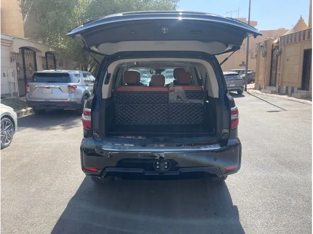 Car image 22