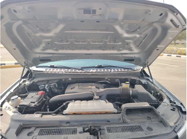 Car image 40