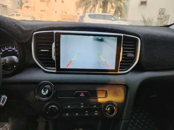 Car image 26