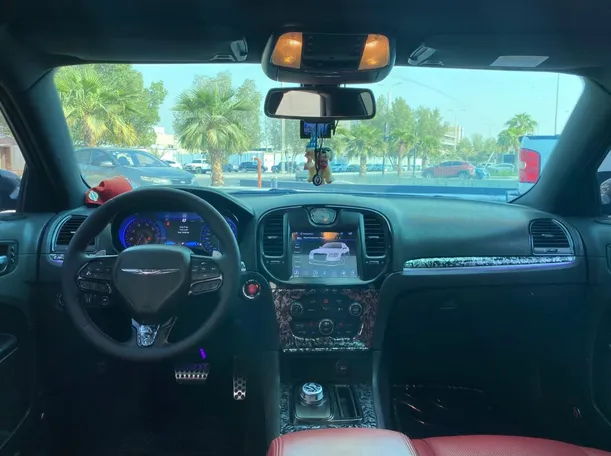 Car image 16