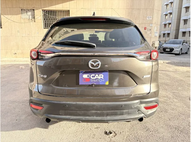 Car image 6