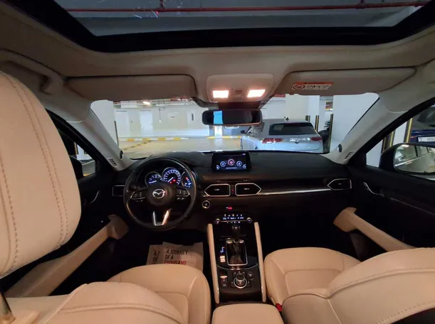 Car image 18