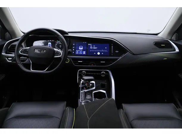 Car image 14