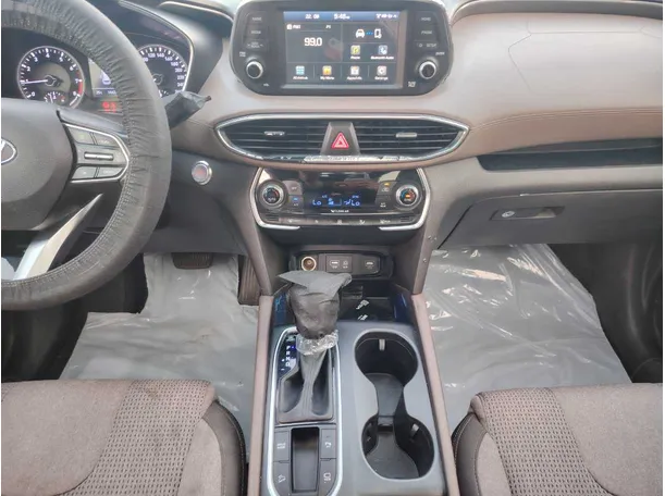 Car image 18