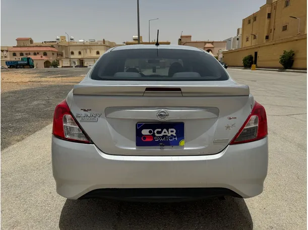 Car image 6