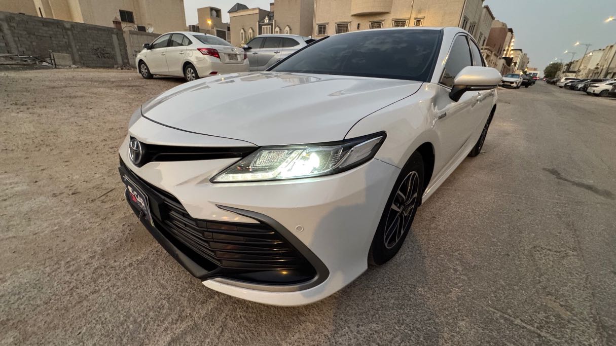 2023 Toyota Camry Hybrid