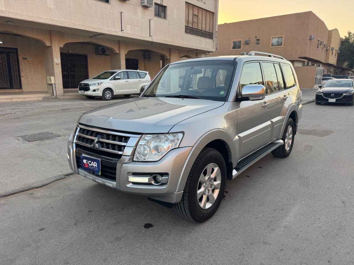 mitsubishi pajero