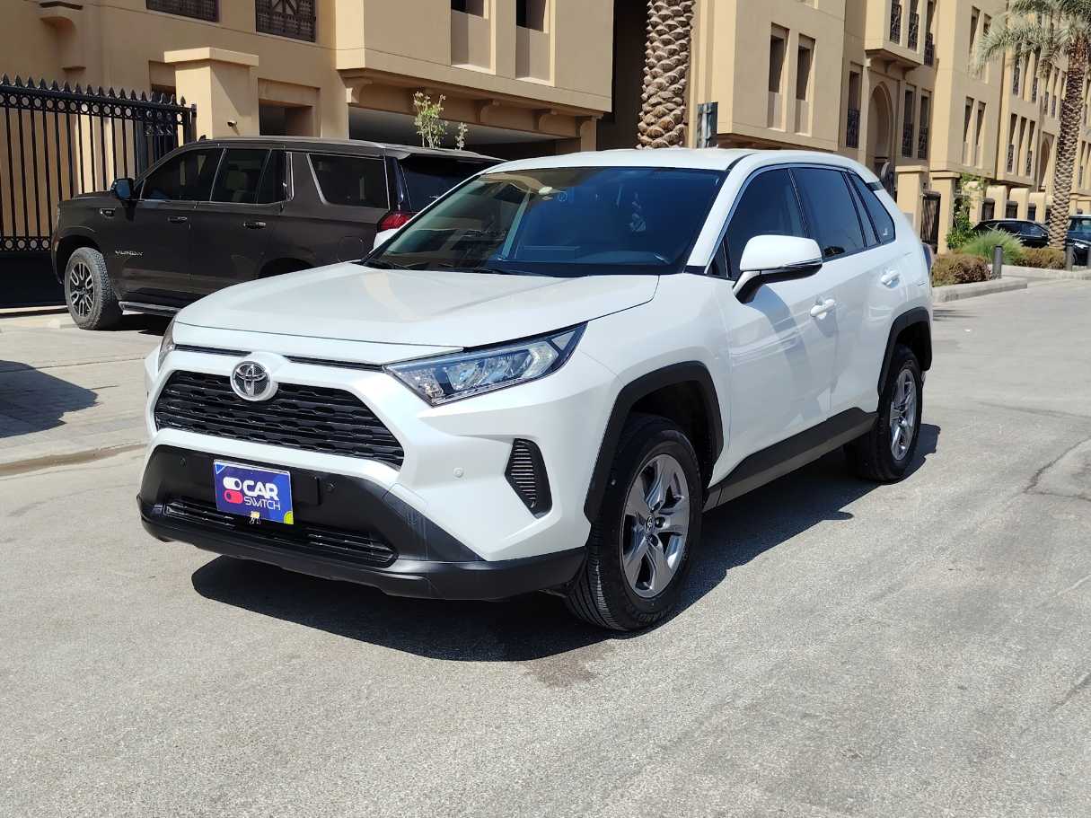 2025 Toyota RAV 4 LE