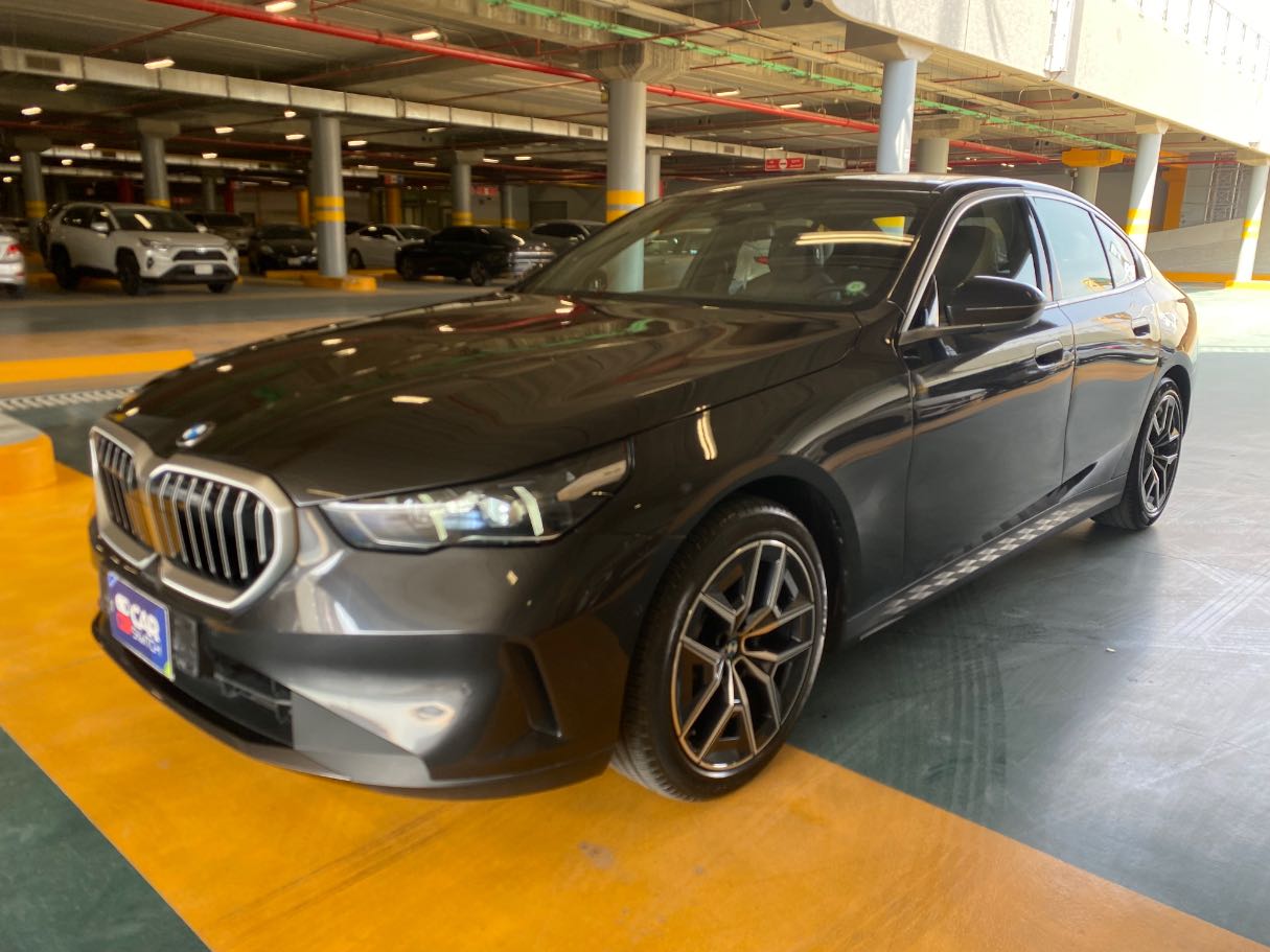 2024 BMW 520