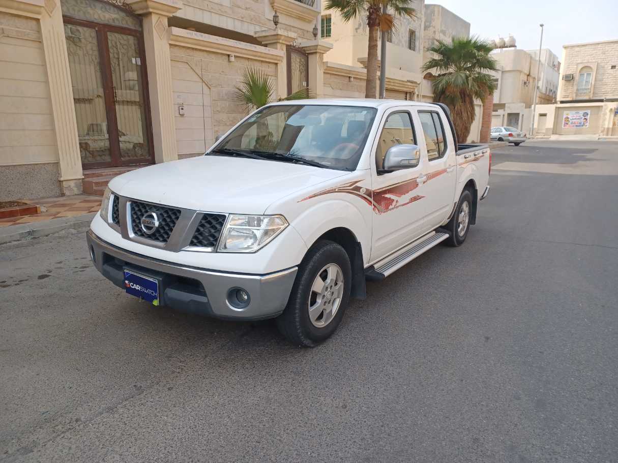 2015 Nissan Navara LE