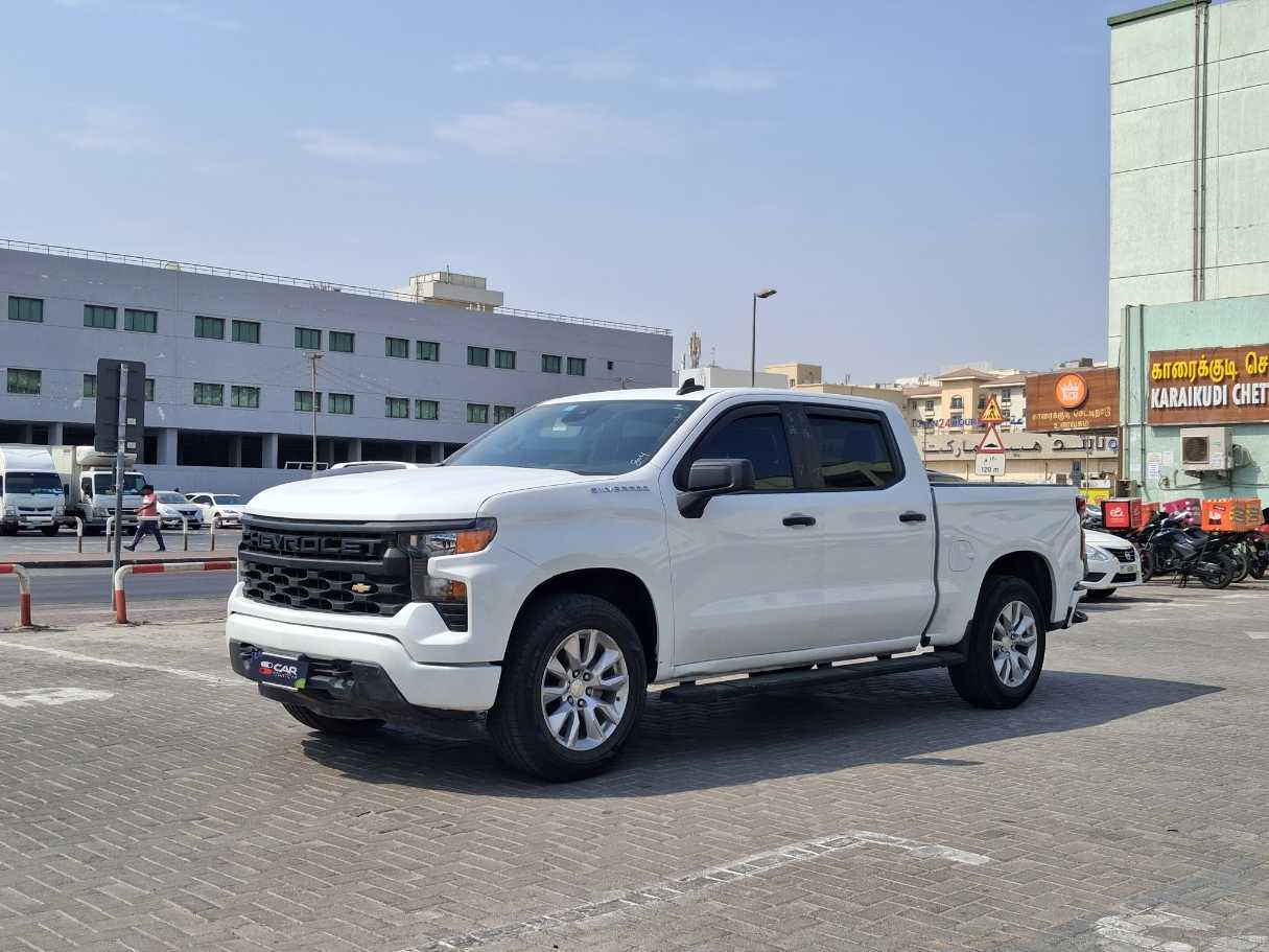 Chevrolet Silverado Custom 2023 2.7