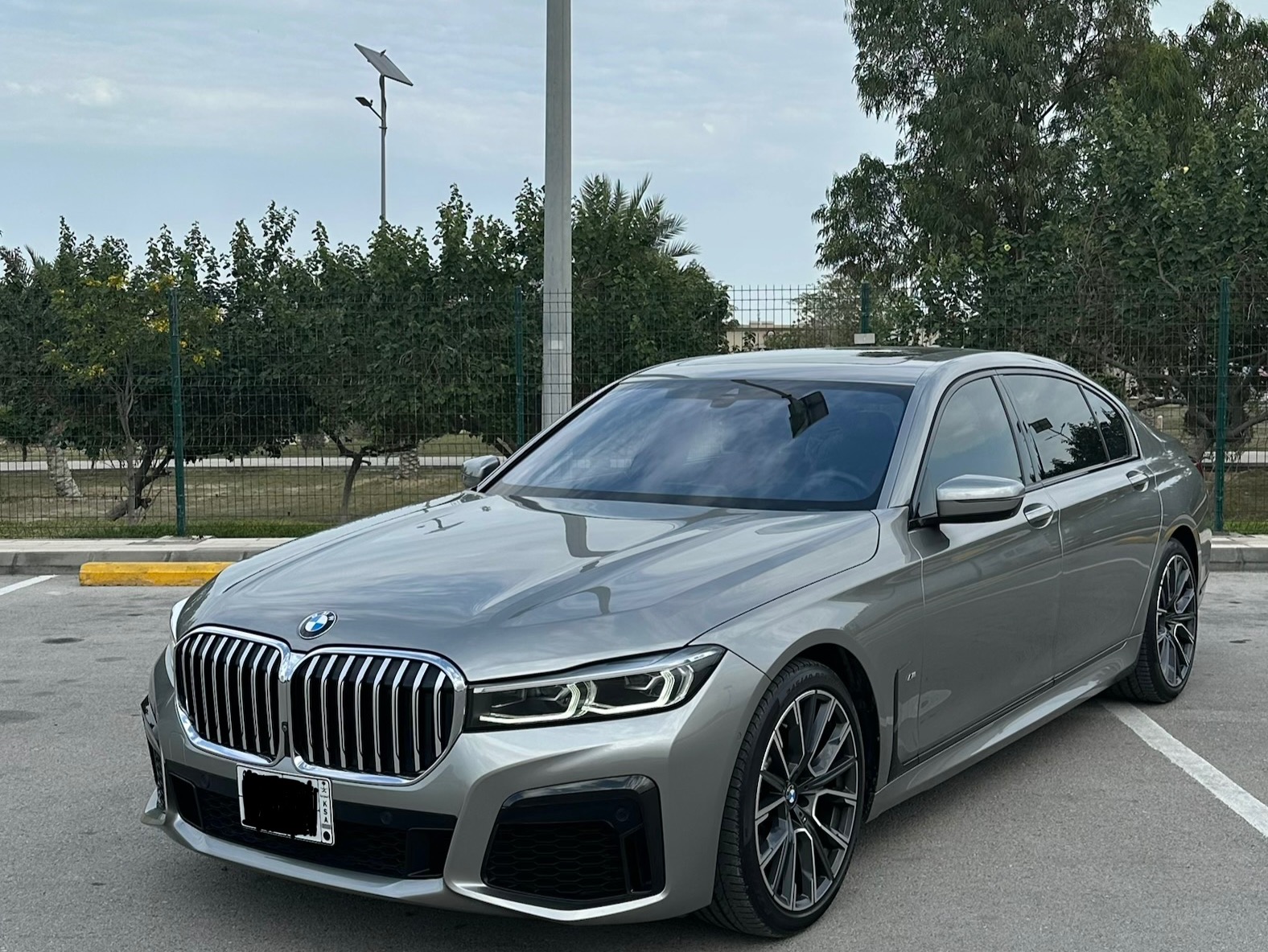 2020 BMW 730 730li black edition m kit
