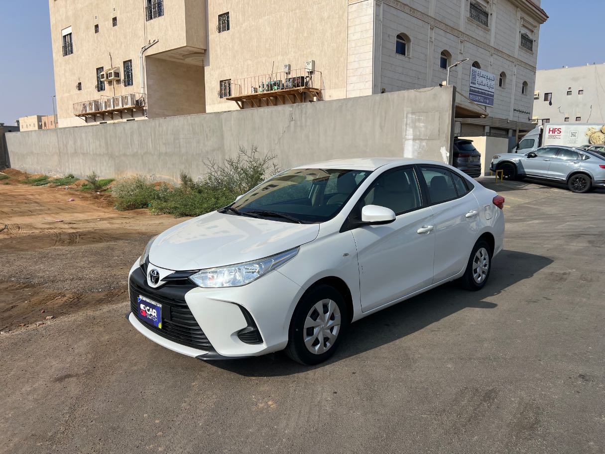 2022 Toyota Yaris Y
