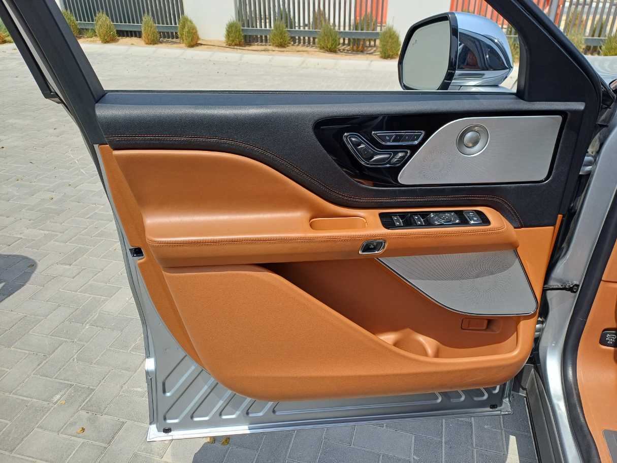 Lincoln Aviator, миниатюра 10
