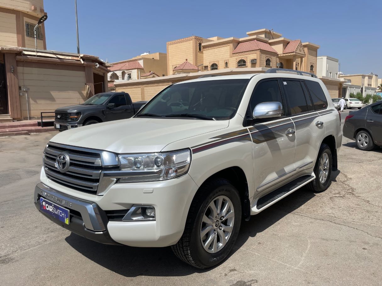 2019 Toyota Land Cruiser GXR