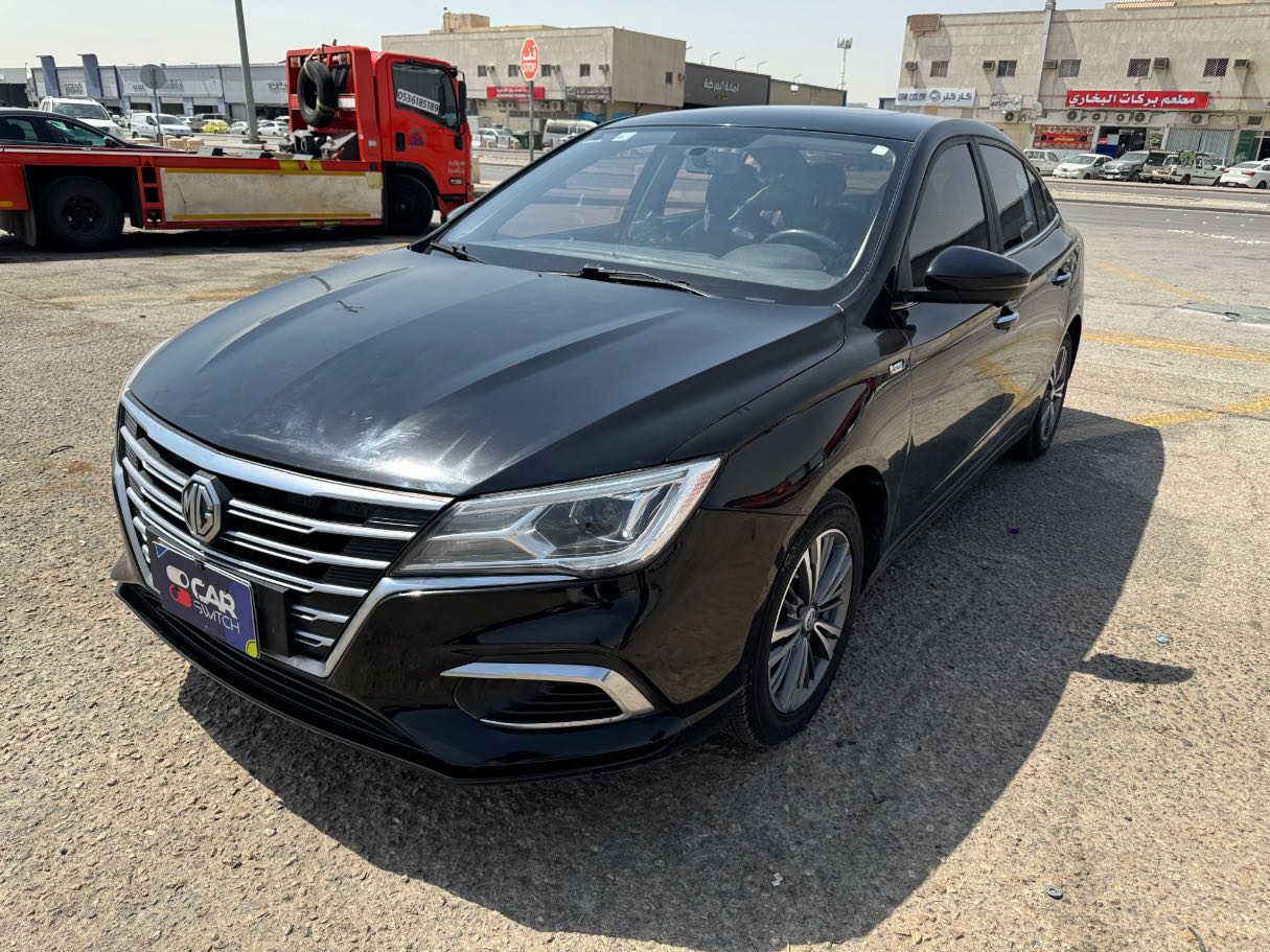 2022 MG 5