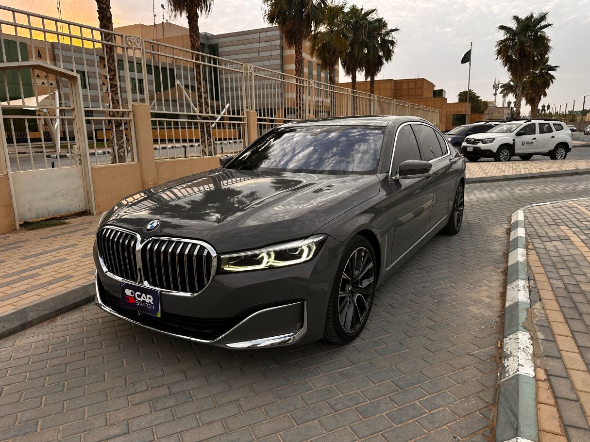 2021 BMW 730 Li Twin Power Turbo