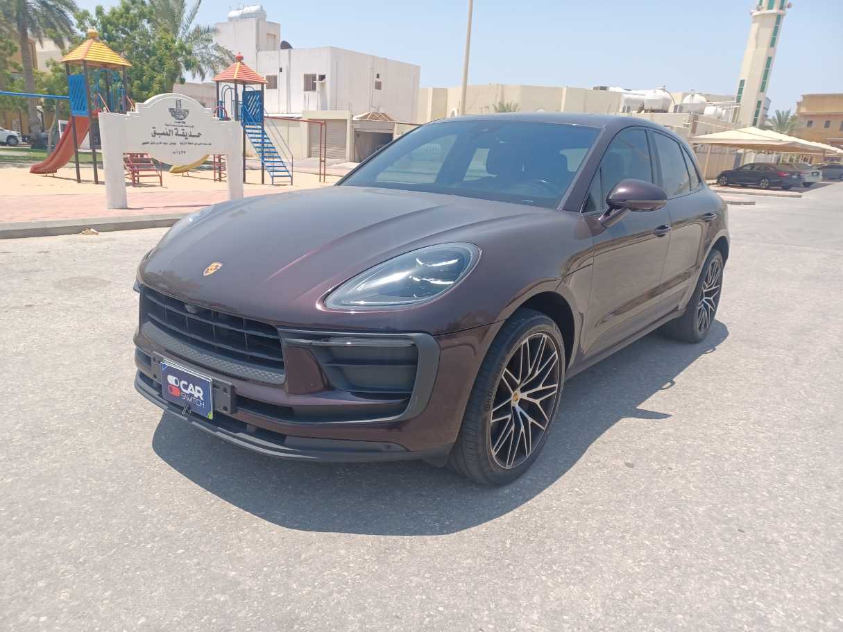 2023 Porsche Macan T