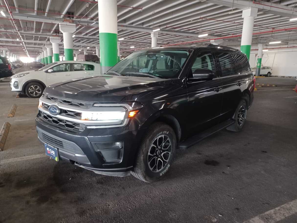 2022 Ford Expedition XLT