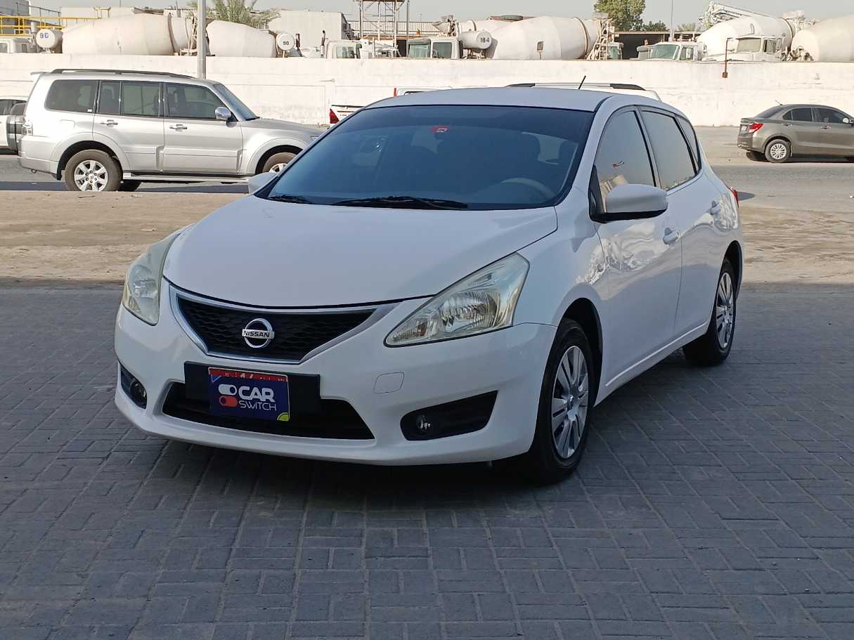 nissan tiida