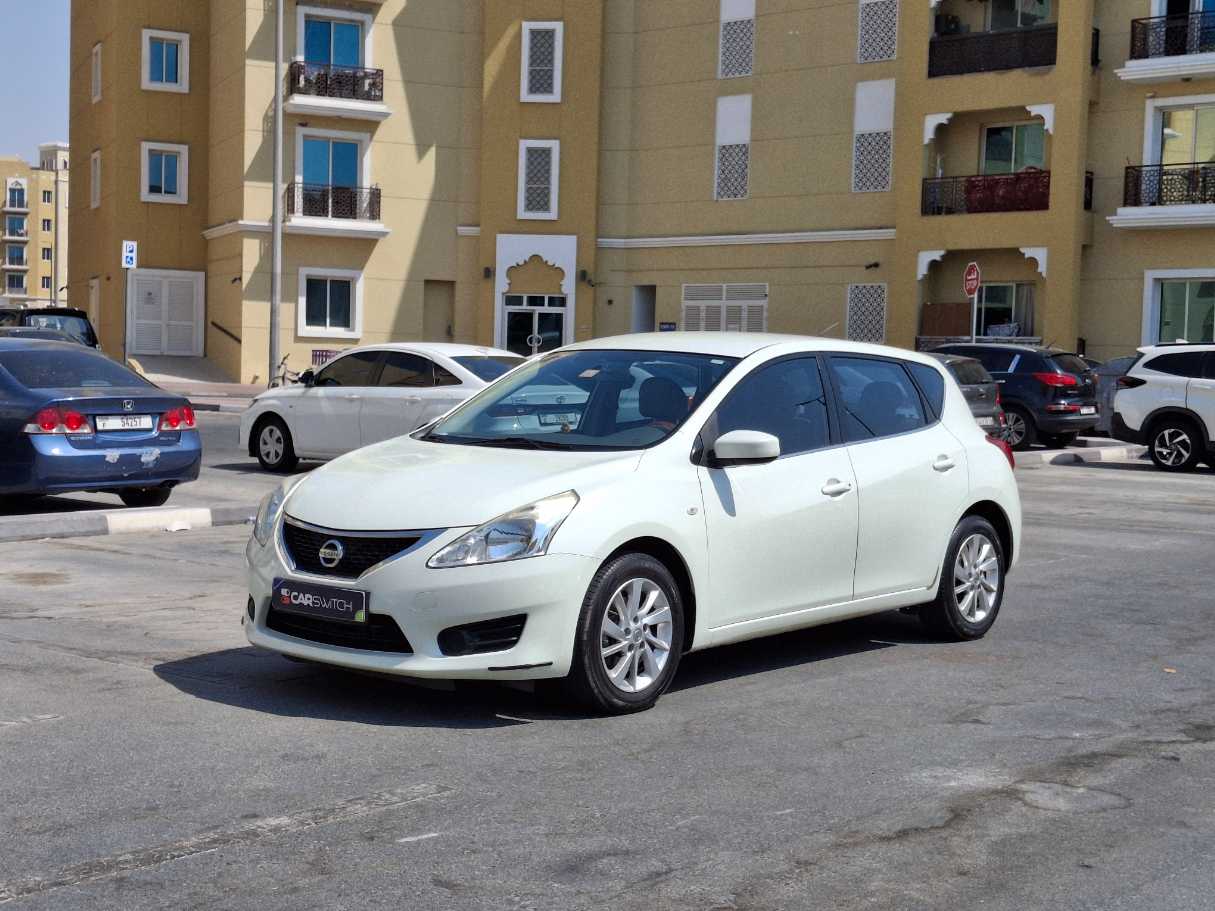nissan tiida