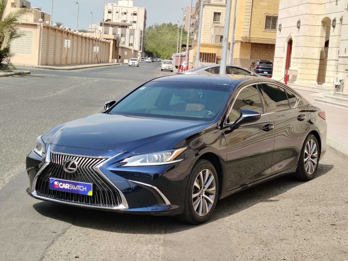 2021 Lexus ES250