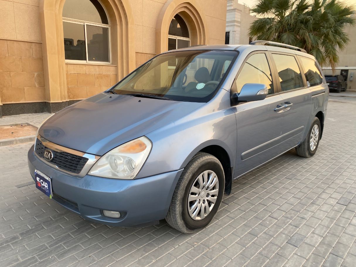 2015 Kia Carnival LX