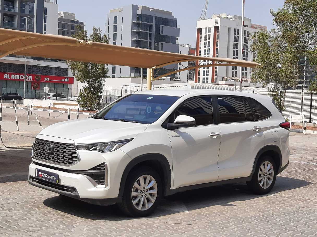 Toyota Innova Hycross 2024 2.0