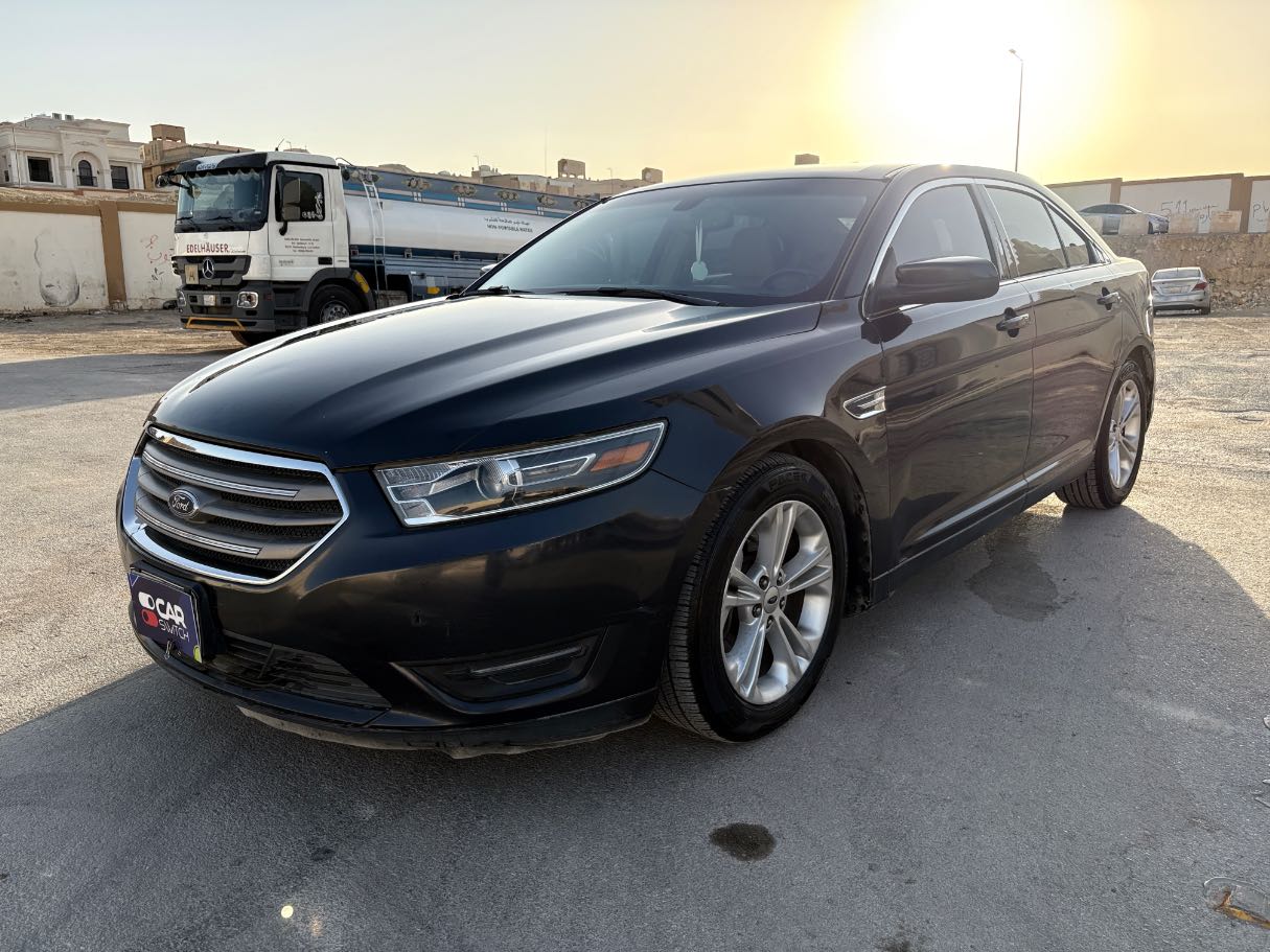 ford taurus