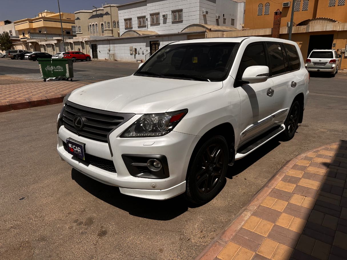 2014 Lexus LX570 Sport