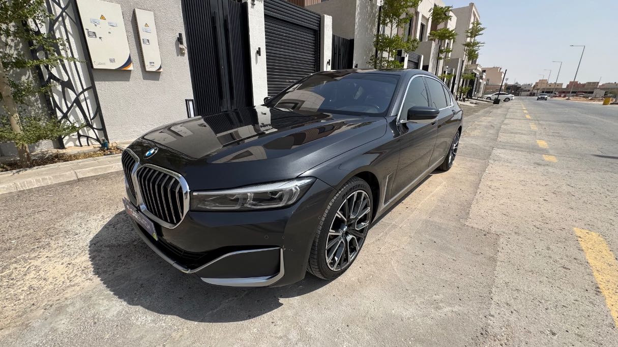 2022 BMW 730 Twin Power Turbo