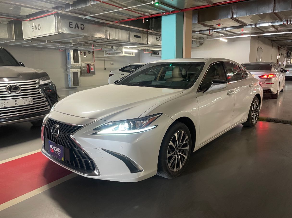2023 Lexus ES250 Elegant