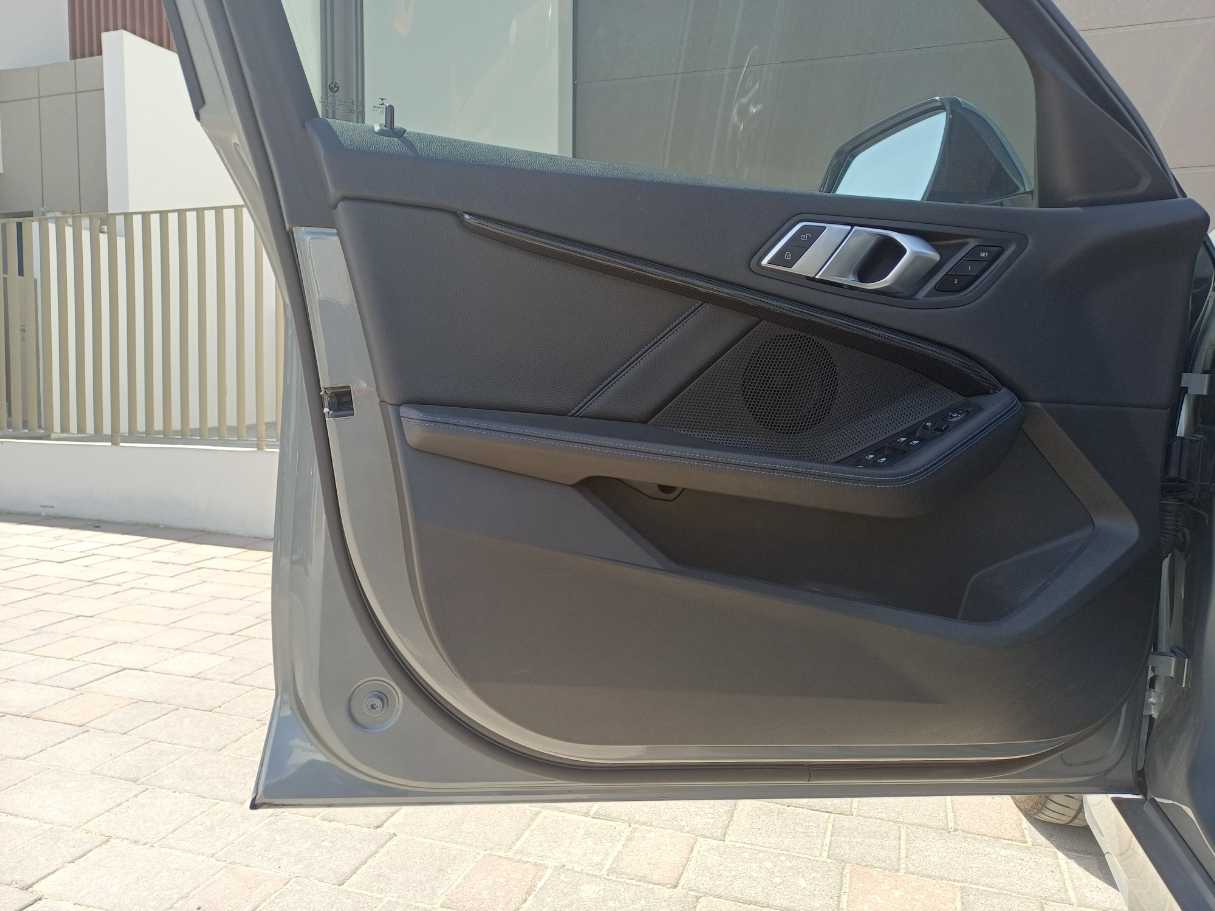 BMW 1 Series i 2022 2.0, миниатюра 10