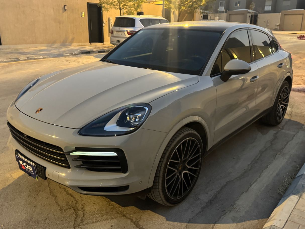 2023 Porsche Cayenne Platinum Edition