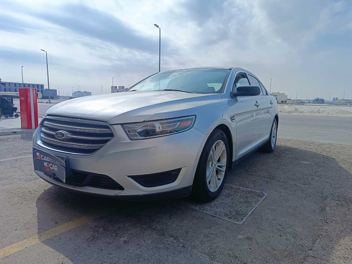 ford taurus