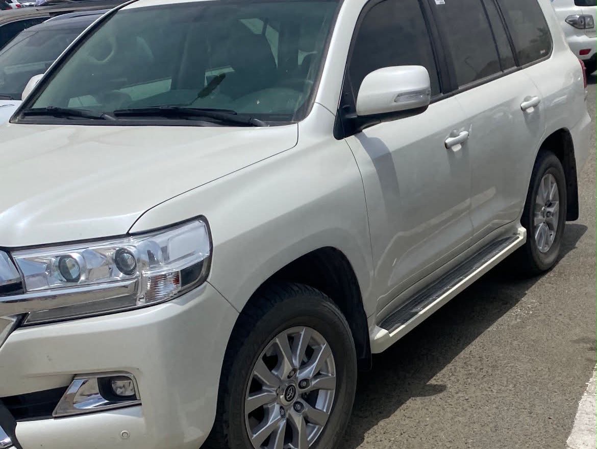 2020 Toyota Land Cruiser رقم 2