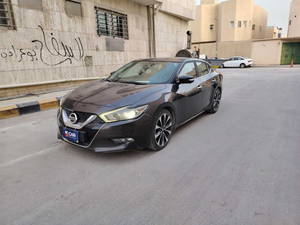 nissan maxima