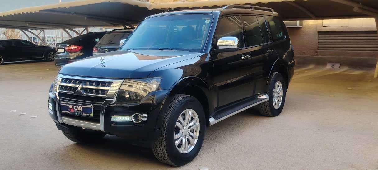 2016 Mitsubishi Pajero GLS