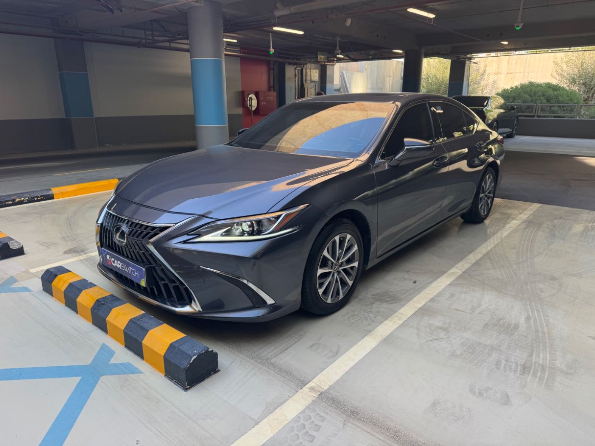 2023 Lexus ES250