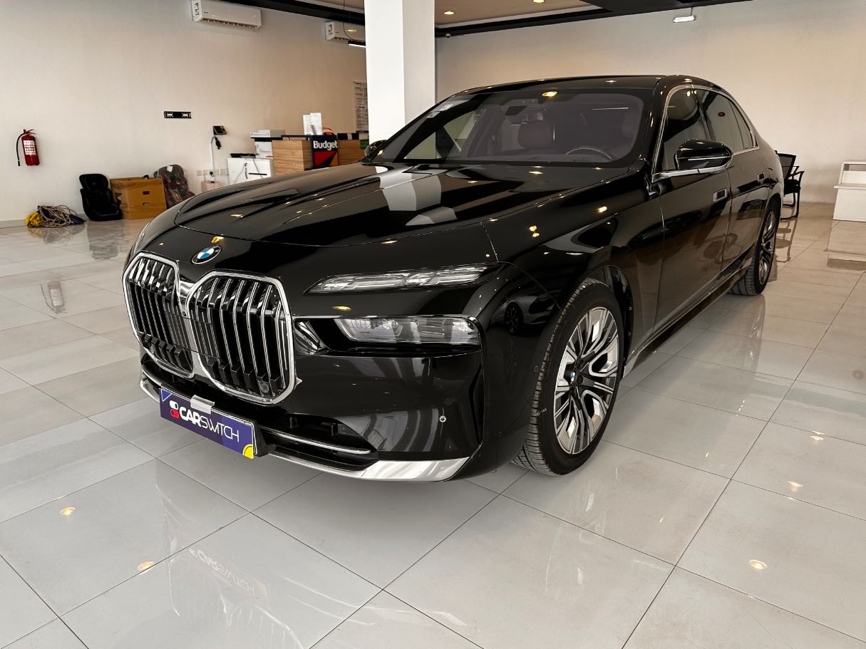 2024 BMW 735 Twin Power Turbo