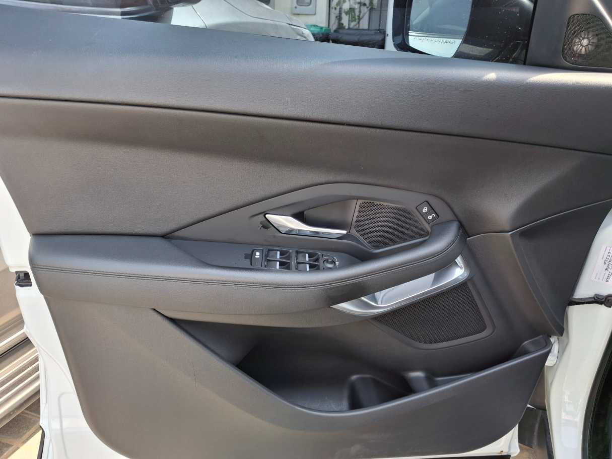 Jaguar E-Pace P200 2020 2.0, миниатюра 10