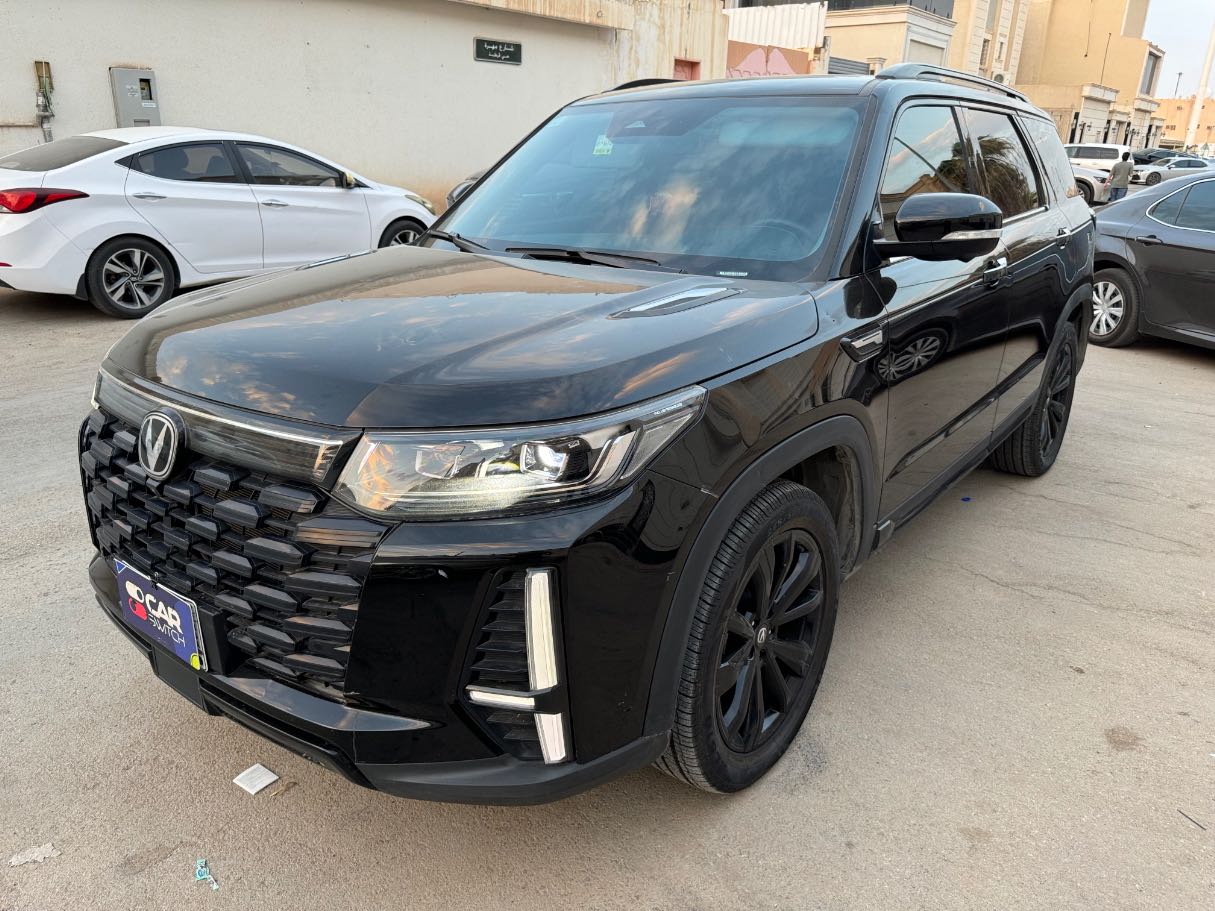 2024 Changan CS95 Royal Black Edition