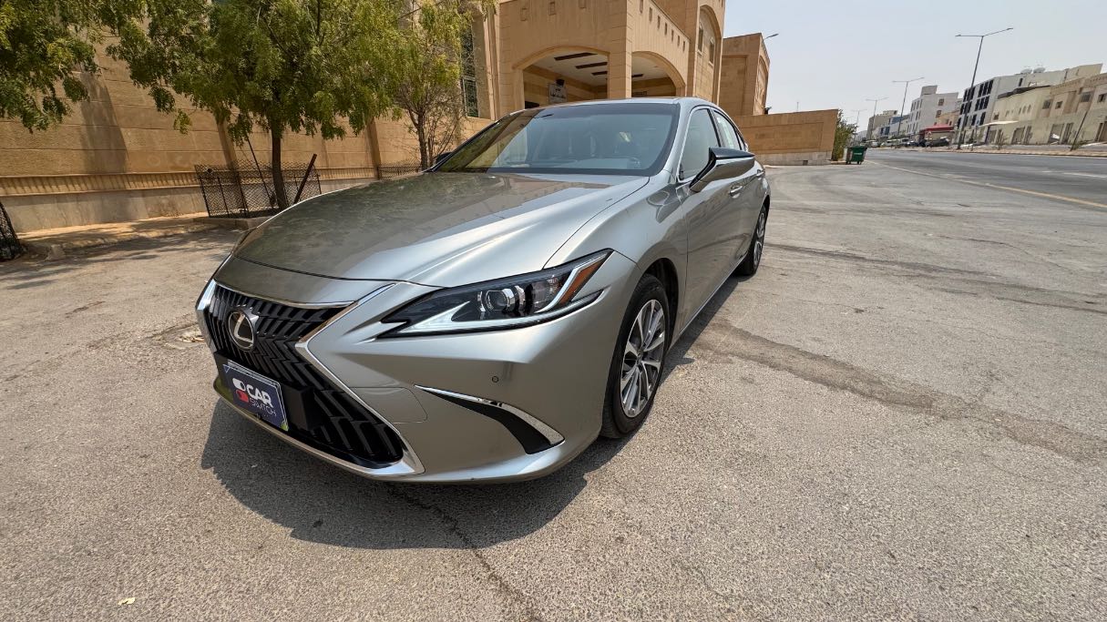 2024 Lexus ES300h