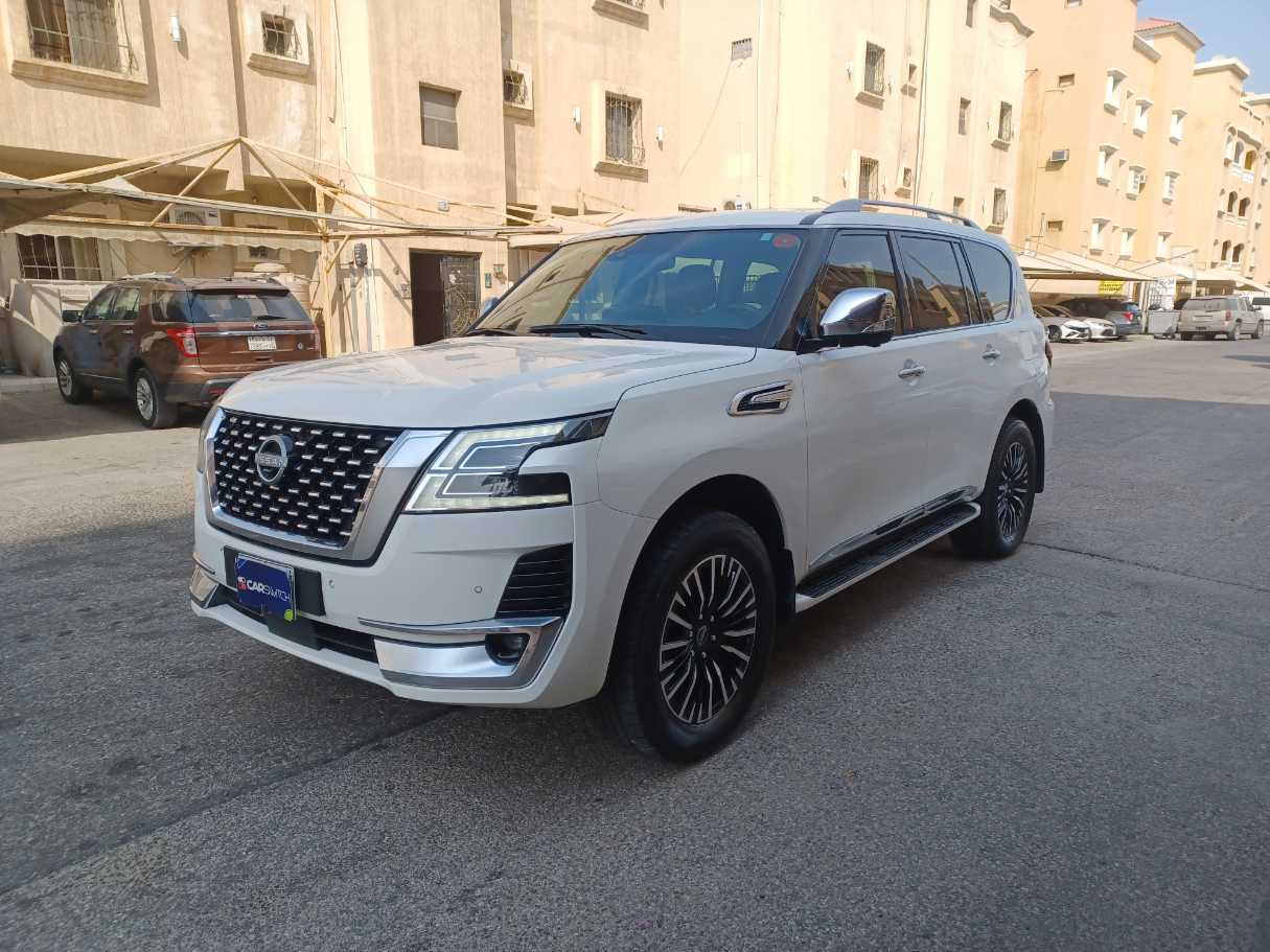 2023 Nissan Patrol SE Platinum