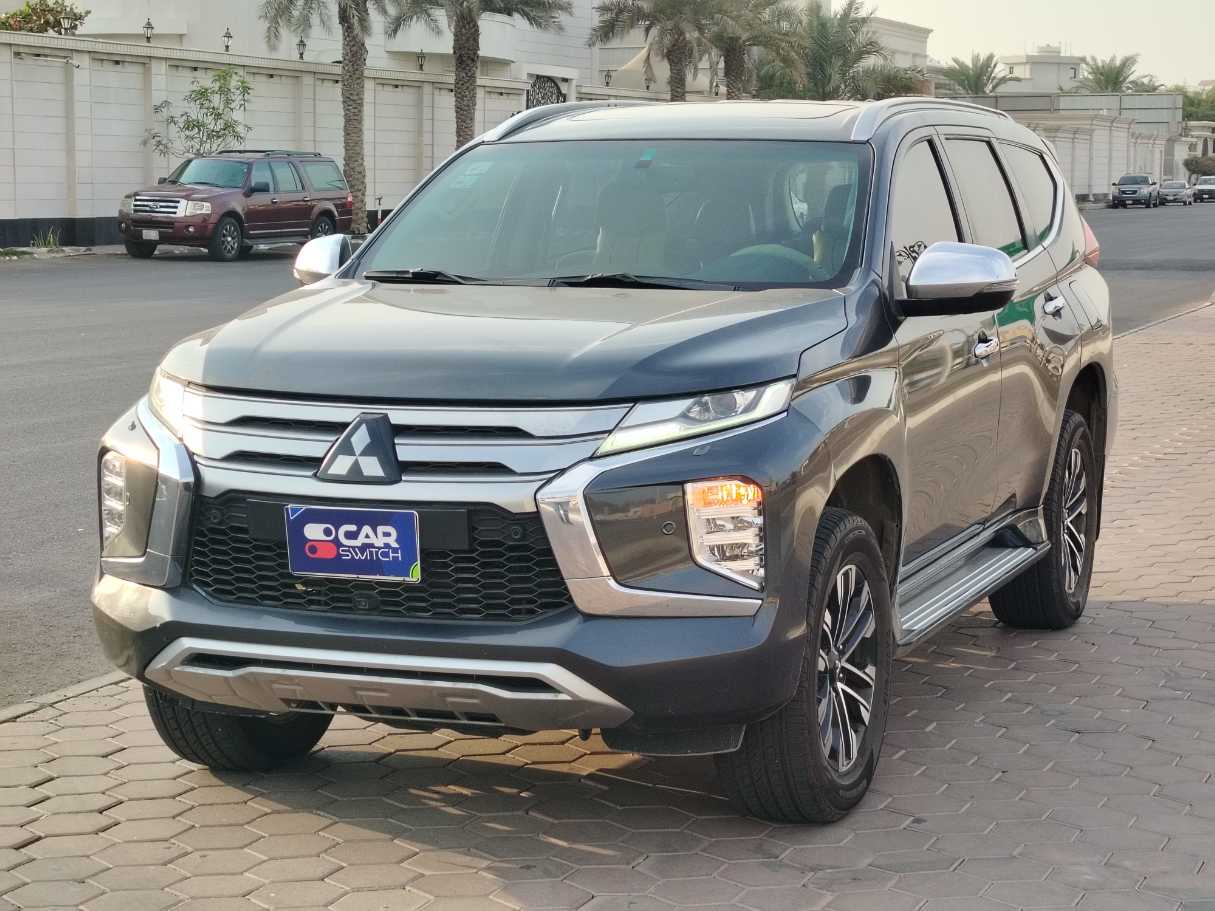 mitsubishi montero