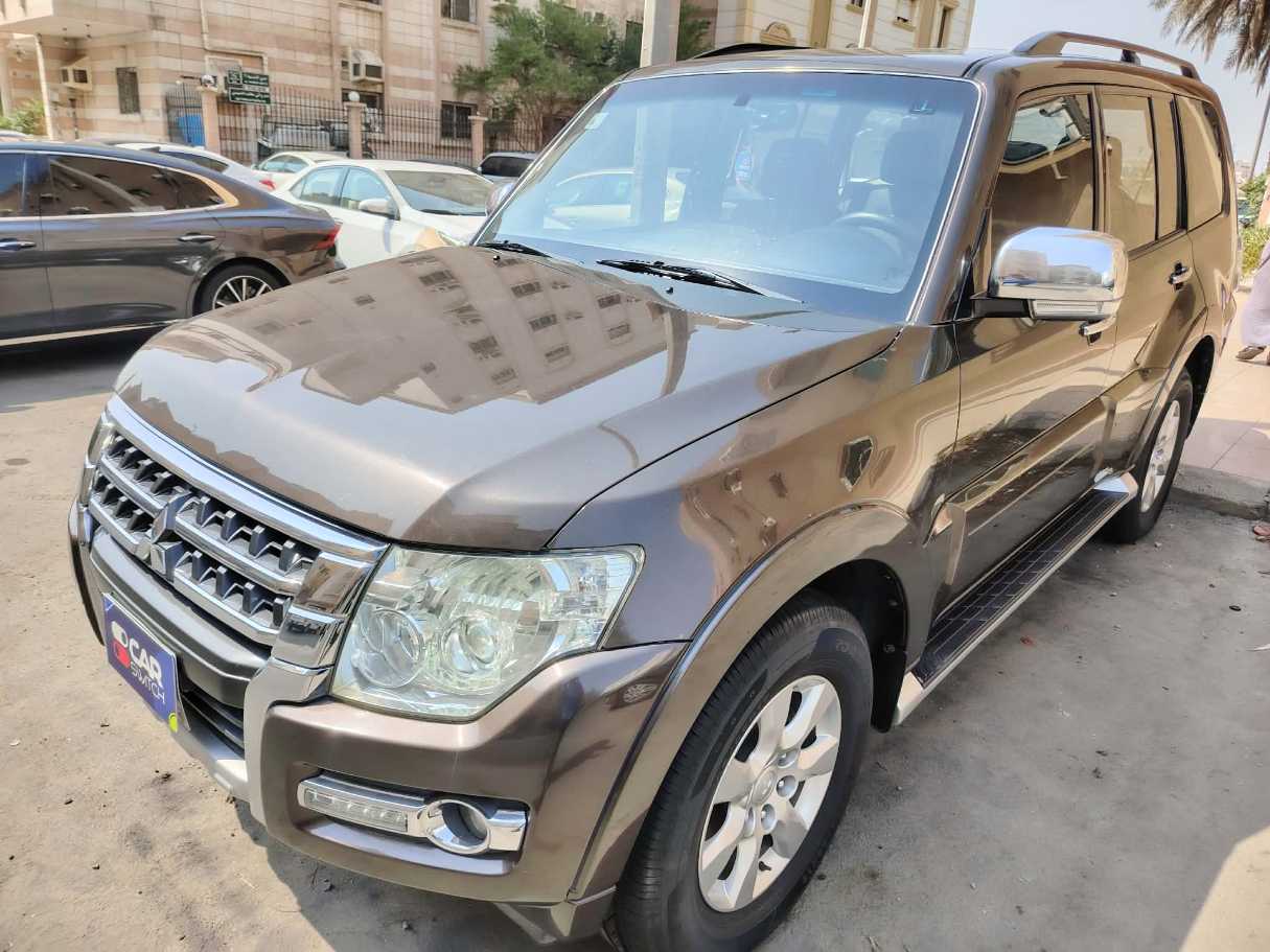 2018 Mitsubishi Pajero Gls